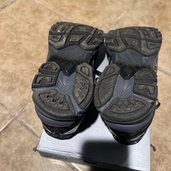 Asics Gel Kayano 14 - Picture 4 of 4